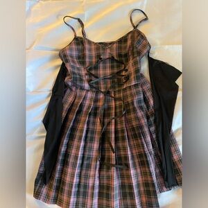 Plaid dress with sleeves